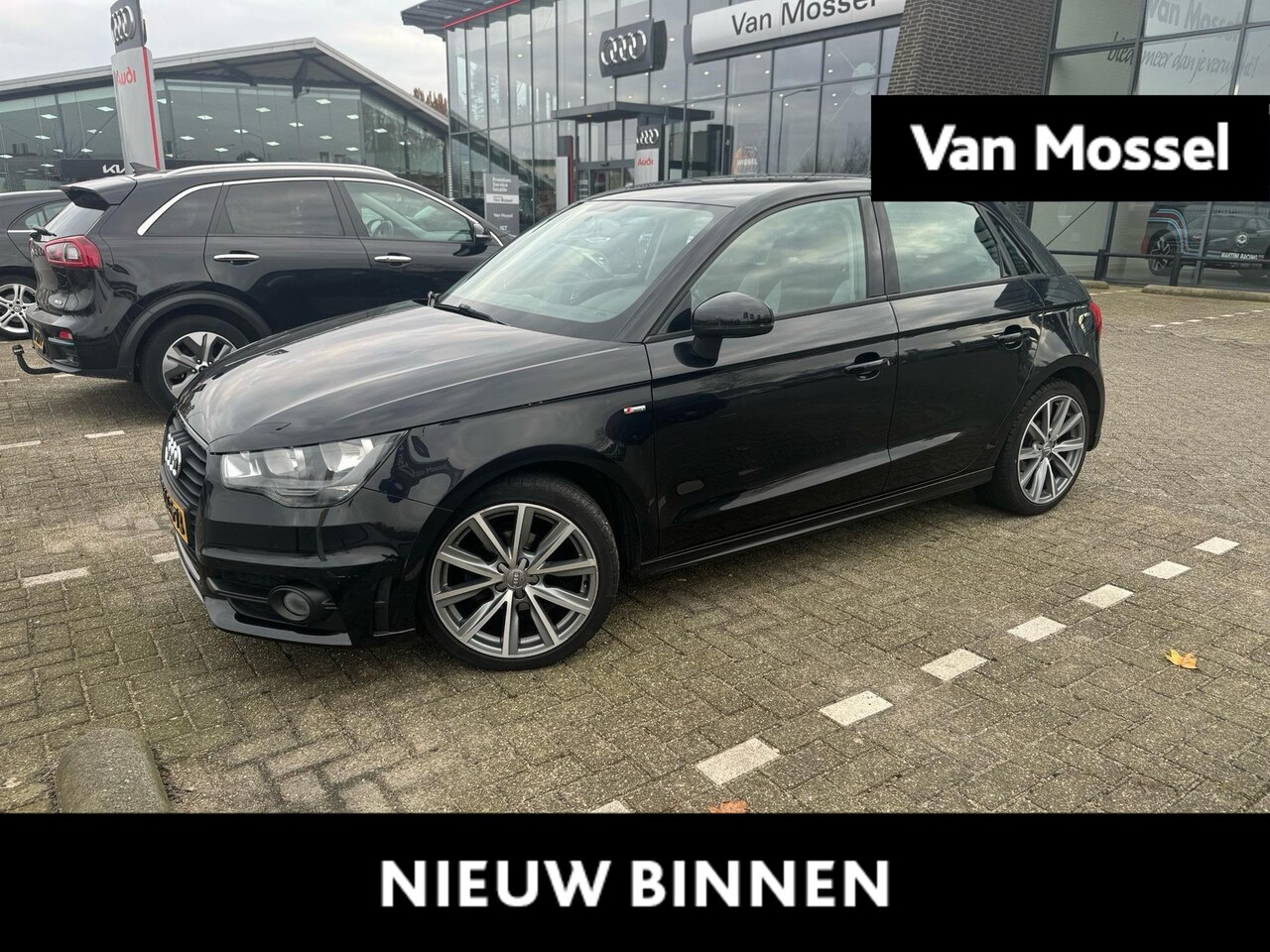 Audi A1 Sportback - 1.2 TFSI Admired 86 PK | S-Line Exterieur | Airco | Navigatie | Bluetooth | 17'' Lichtmeta - AutoWereld.nl