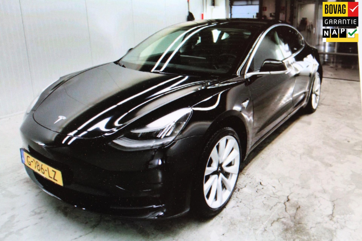 Tesla Model 3 - Standard RWD Plus 60 kWh TREKHAAK / AUTOPILOT / LEER / 19" LM / PANODAK / 1e EIG. / INCL. - AutoWereld.nl