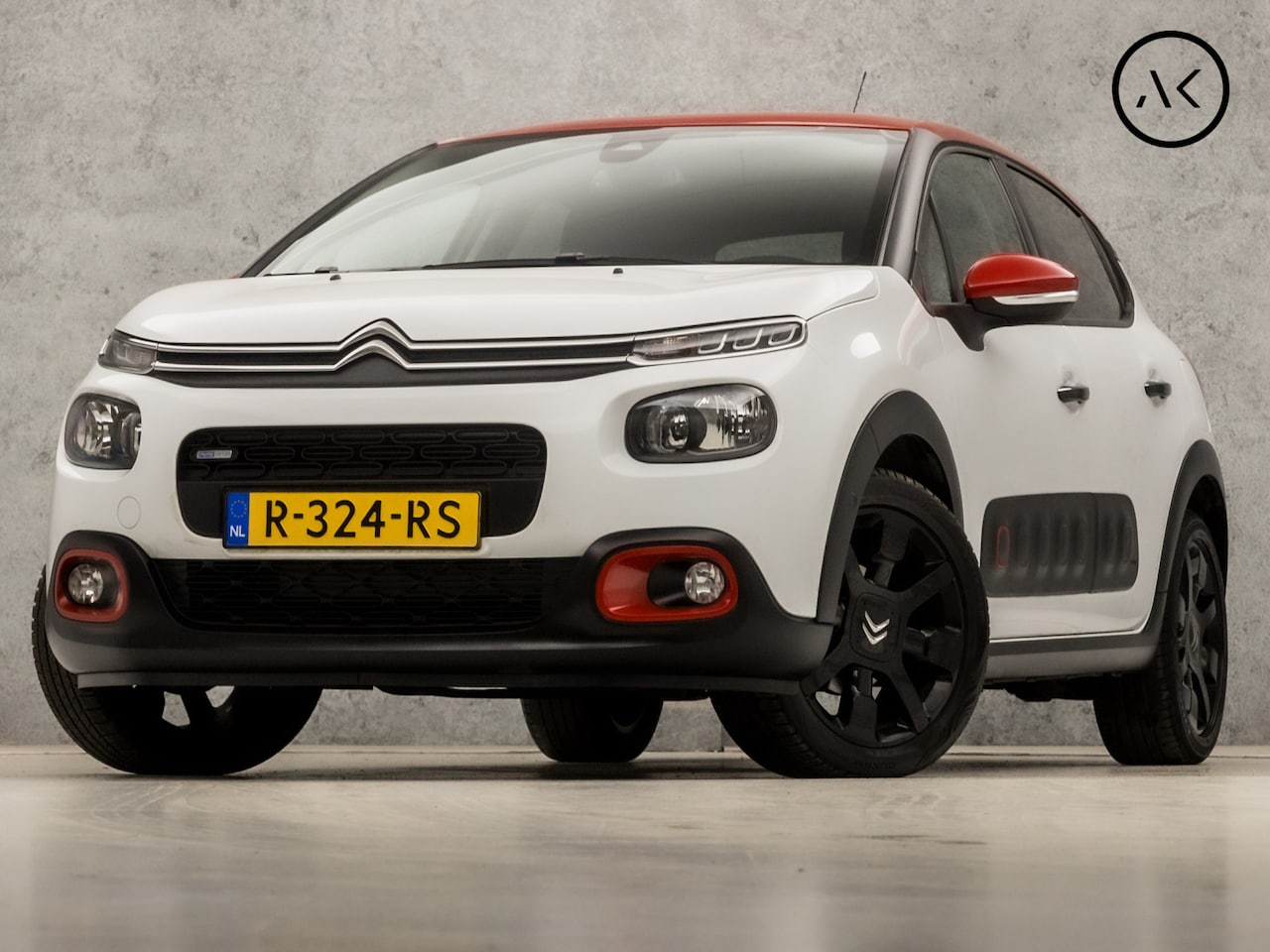 Citroën C3 - 1.2 PureTech Shine Sport (APPLE CARPLAY, NAVIGATIE, STOELVERWARMING, DAB+, LM VELGEN, SPOR - AutoWereld.nl