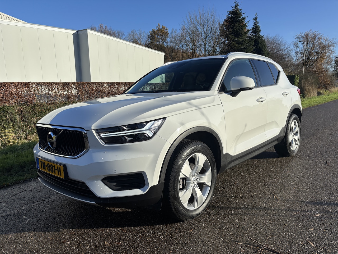 Volvo XC40 - 2.0 D3 Momentum / NAVI / AIRCO / STOELVERWARMING - AutoWereld.nl