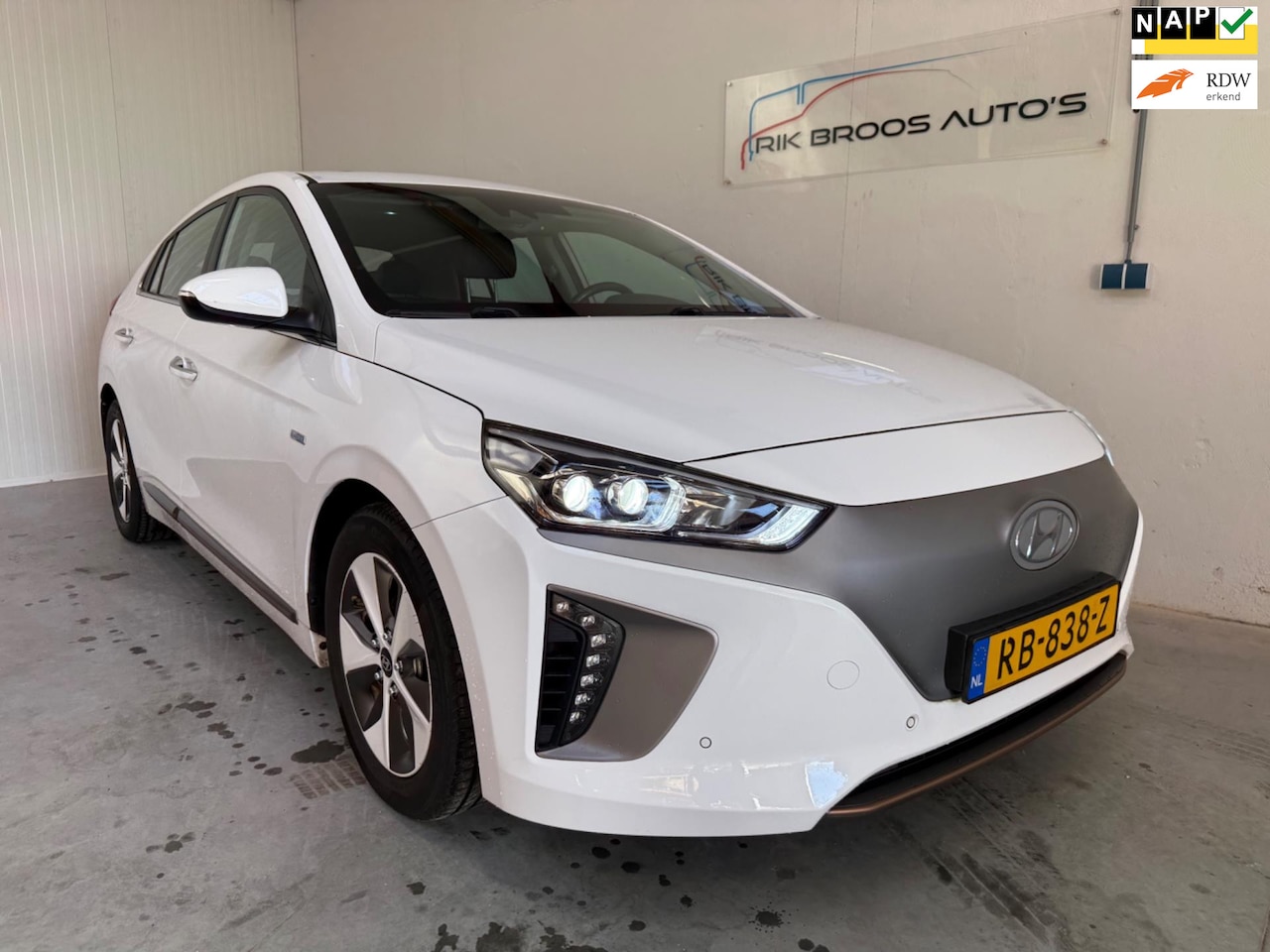 Hyundai IONIQ - Premium EV Premium EV - AutoWereld.nl