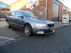 Skoda Superb Combi - 1.8 TSI Ambition Business automaat