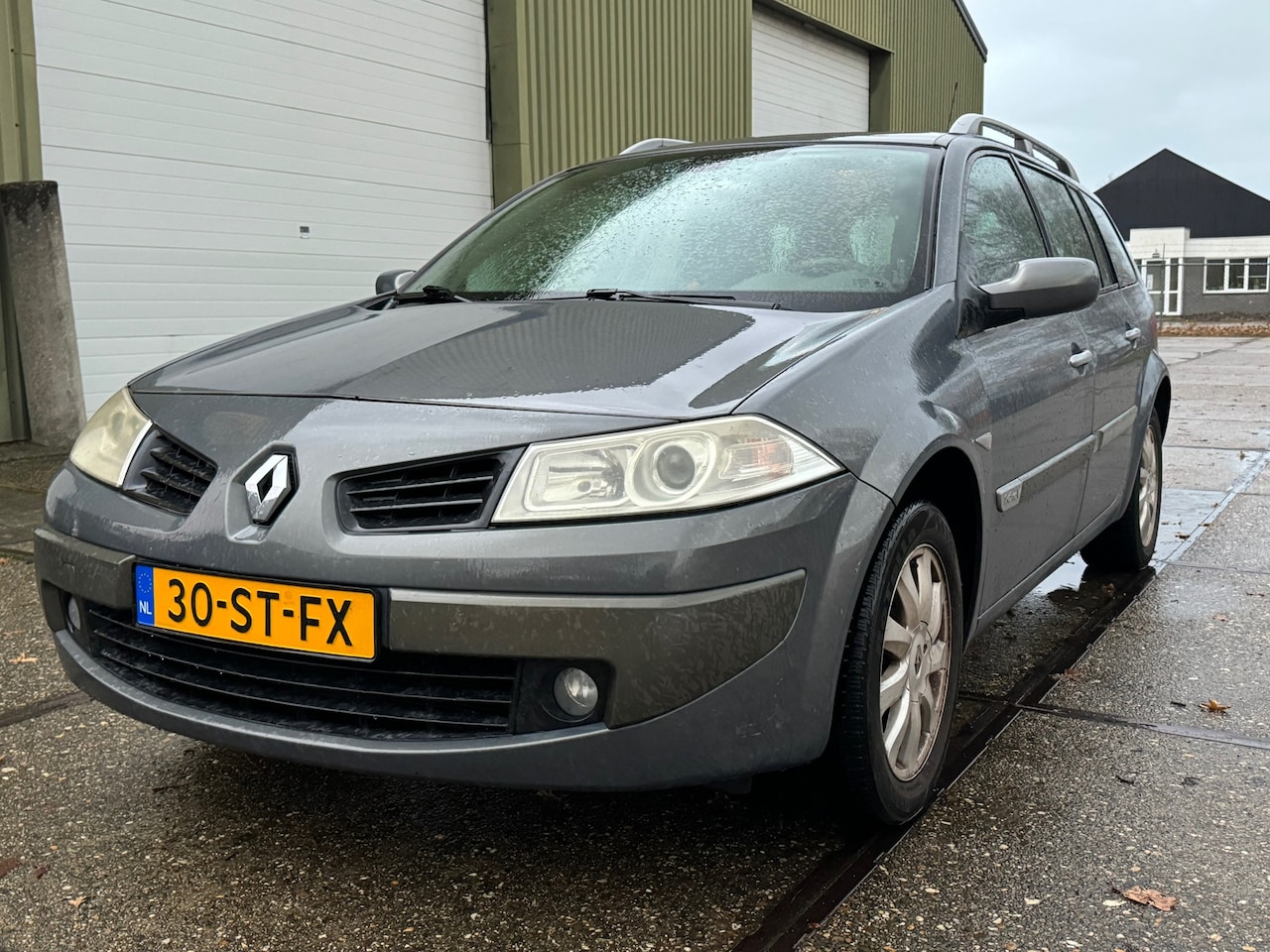 Renault Mégane Grand Tour - 1.6-16V Privilège 1.6-16V Privilège - AutoWereld.nl