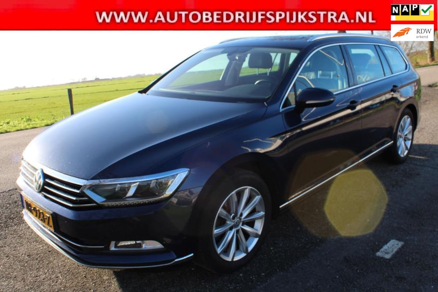 Volkswagen Passat Variant - 1.6 TDI Highline // AUT / PANO / NAVI / CAMERA // - AutoWereld.nl