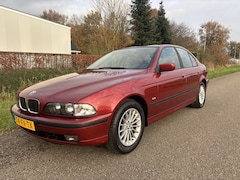 BMW 5-serie - 523i Executive / AUTOMAAT / AIRCO