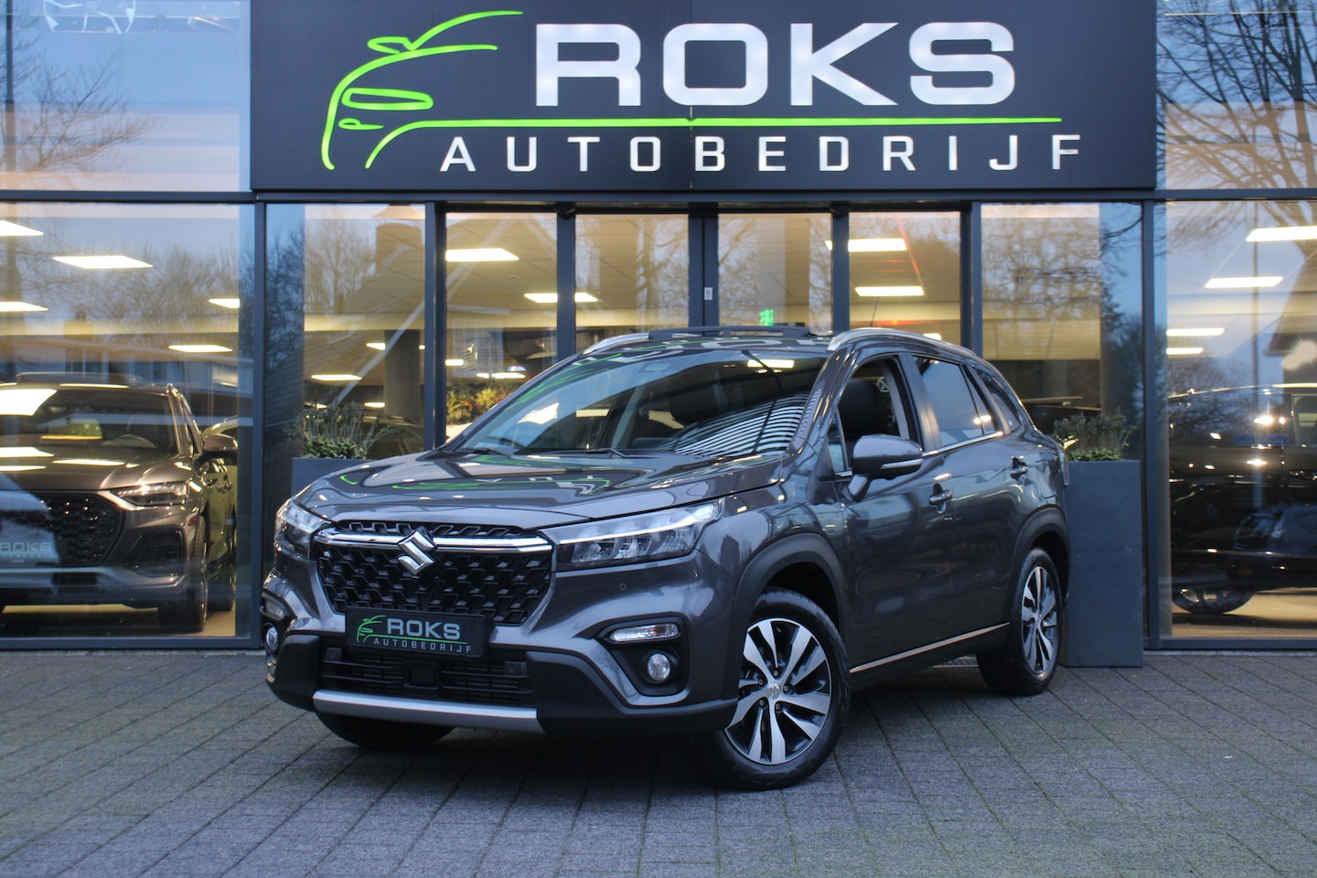 Suzuki S-Cross - 1.4 Boosterjet 130pk Style Smart Hybrid Navi/360Camera/Leder/Keyless/Panoramadak - AutoWereld.nl