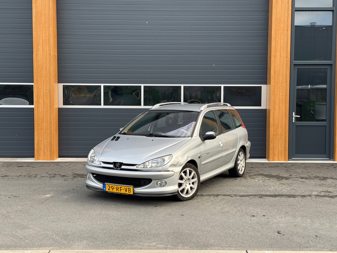 Peugeot 206 SW - 1.6-16V Quiksilver 1.6-16V Quiksilver - AutoWereld.nl