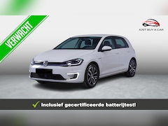 Volkswagen e-Golf - Stoelverwarming / Apple Carplay & Android Auto / Camera / Privacy Glass / ACC