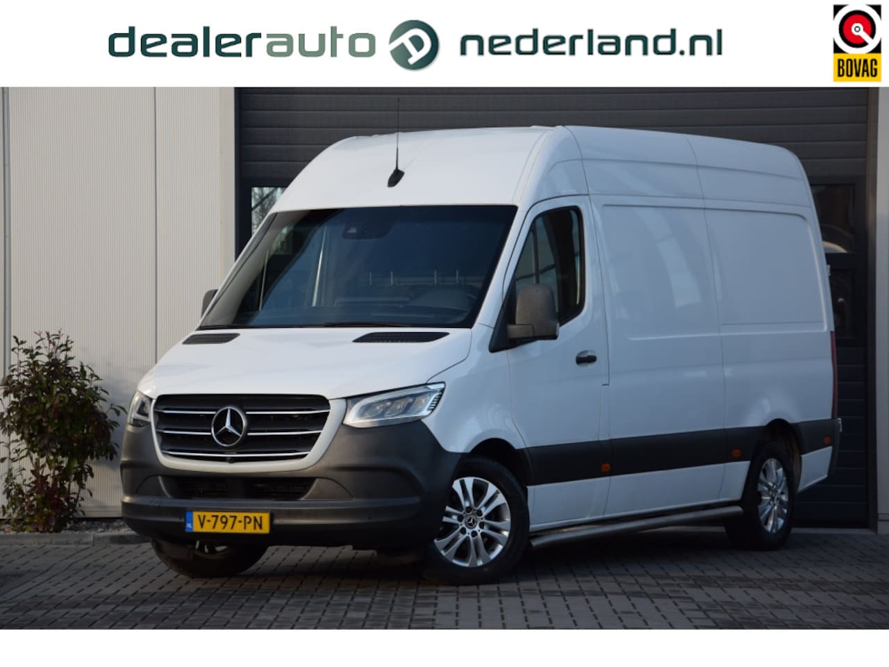 Mercedes-Benz Sprinter - 316 2.2 CDI L2H2 | Led | Groot Scherm| 360 Graden Camera | Adapt - AutoWereld.nl