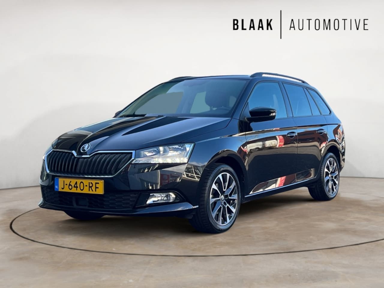 Skoda Fabia Combi - 1.0 TSI Bus. Edition - AutoWereld.nl