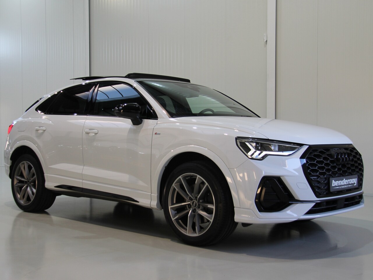 Audi Q3 Sportback - 45 TFSI eHybrid 245pk S Edition - AutoWereld.nl