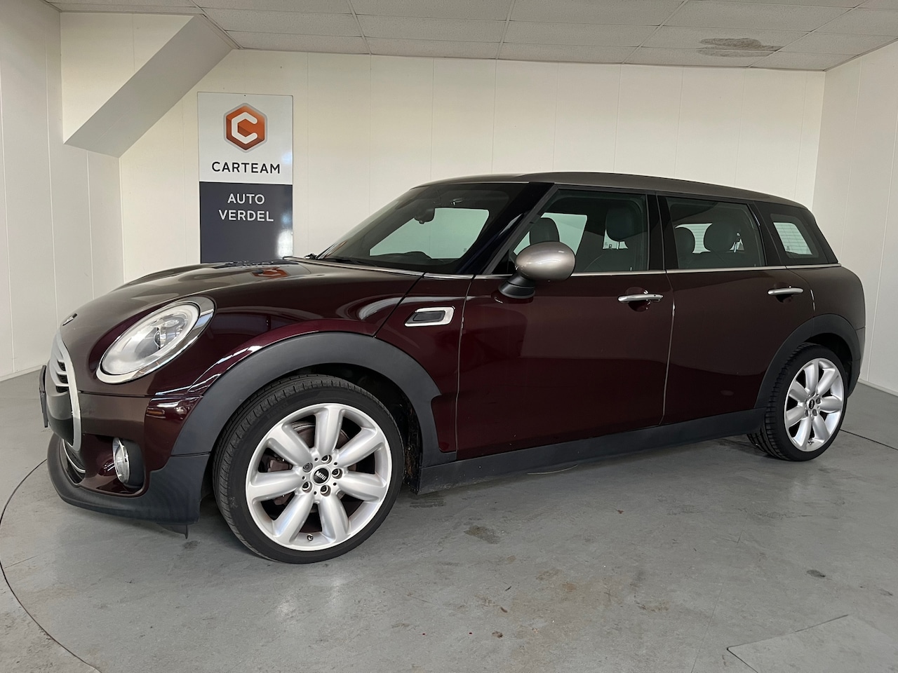 MINI Clubman - Mini 1.5 Cooper Chili Airco, Leder, Navigatie, Trekhaak, LMV - AutoWereld.nl