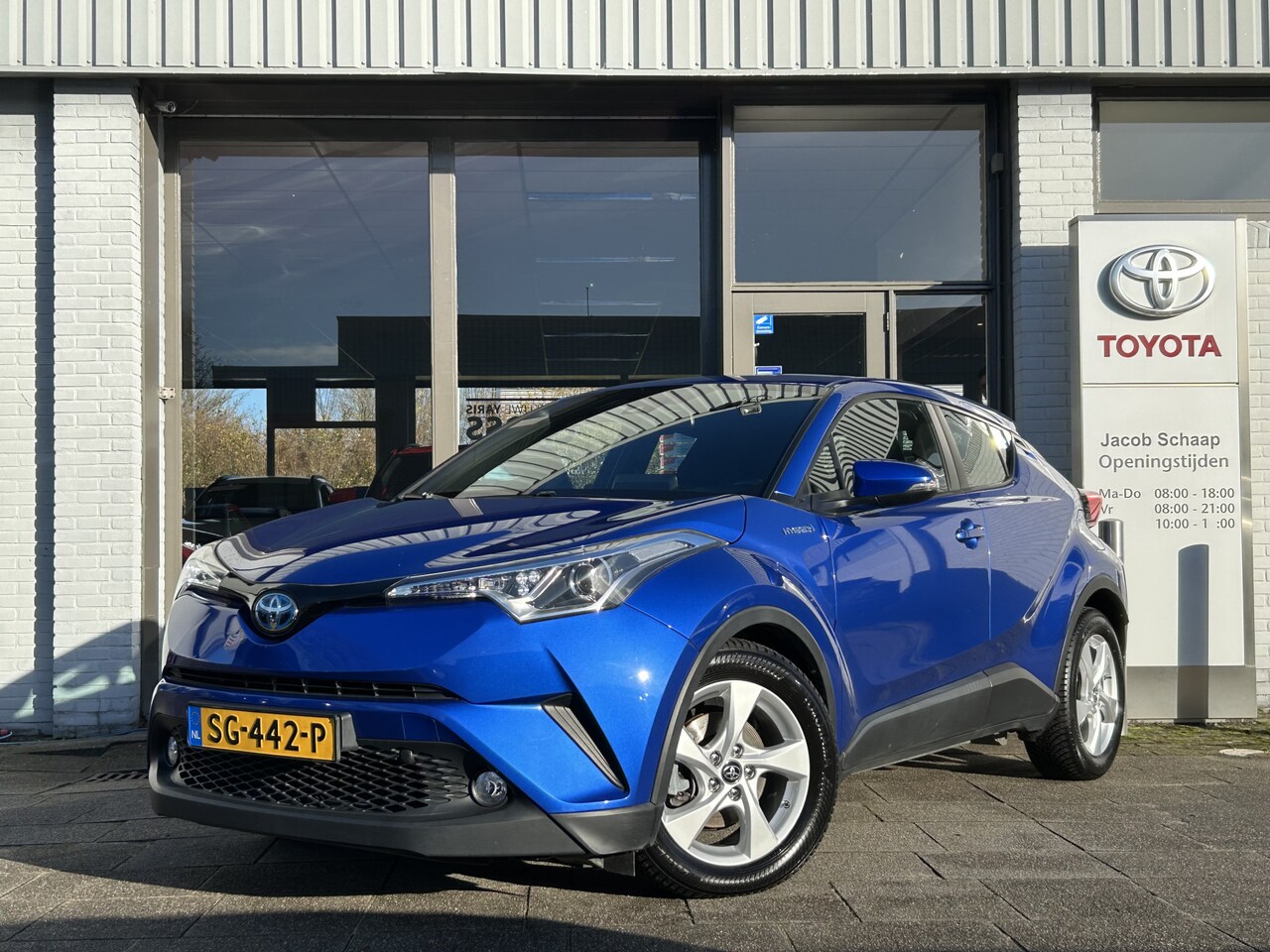 Toyota C-HR - 1.8 Hybrid Active Automaat 122pk | Achteruitrijcamera | Airco | - AutoWereld.nl