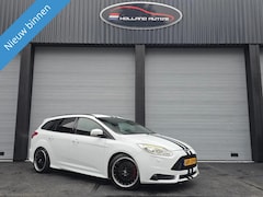 Ford Focus Wagon - 2.0 EcoBoost ST-3