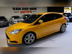 Ford Focus - 2.0 EcoBoost ST-3