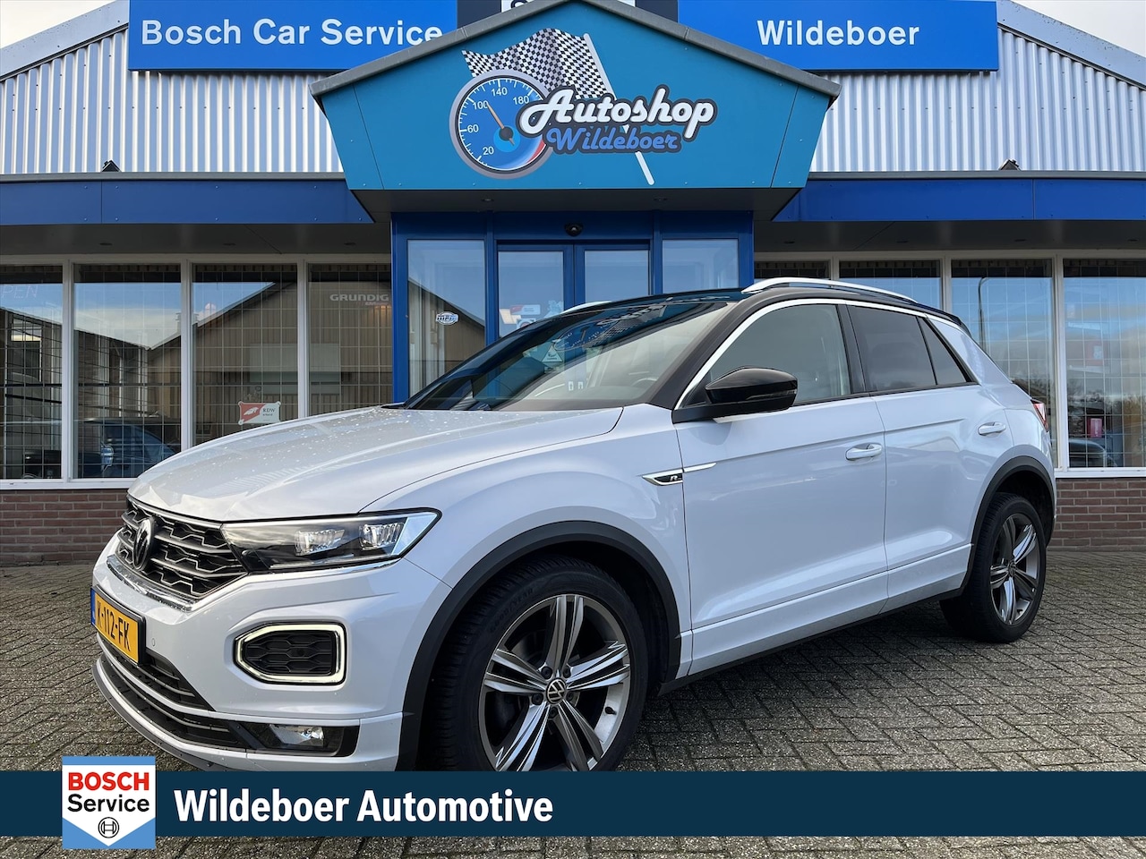 Volkswagen T-Roc - 1.5 TSI 150 PK Sport Busininess R-line + LED + NAVIGATIE + STOELVERWARMING + CLIMATE CONTR - AutoWereld.nl