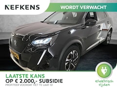 Peugeot e-2008 - SUV Allure Pack 50kWh 136pk Automaat | Navigatie | 3-fase laden | Achteruitrijcamera | 3D