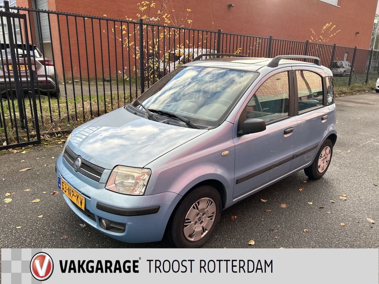 Fiat Panda - 1.2 Dynamic | Panoramadak | APK TOT 14-09-2025 | Inruilkoopje | Trekhaak | Meeneemprijs - AutoWereld.nl