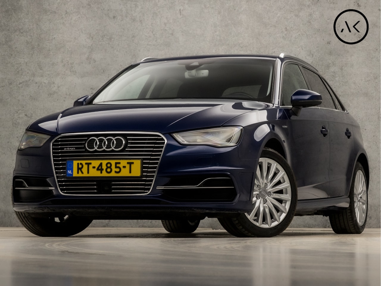 Audi A3 Sportback - 1.4 e-tron PHEV Sport 204Pk Automaat (GROOT NAVI, CLIMATE, STOELVERWARMING, LEDER, GETINT - AutoWereld.nl