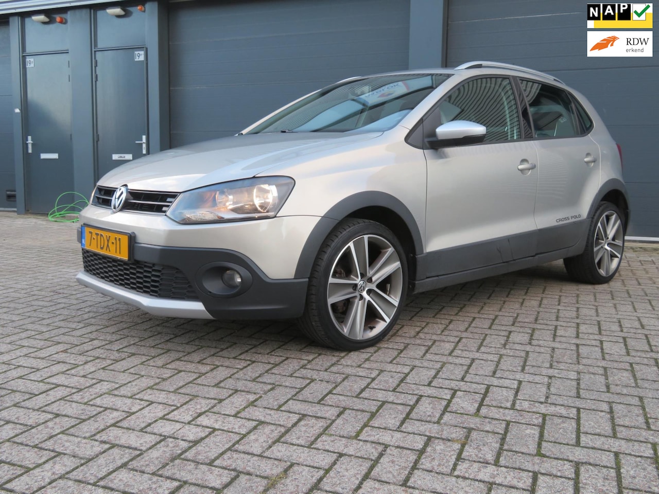 Volkswagen Polo - 1.2 TSI Cross automaat - AutoWereld.nl