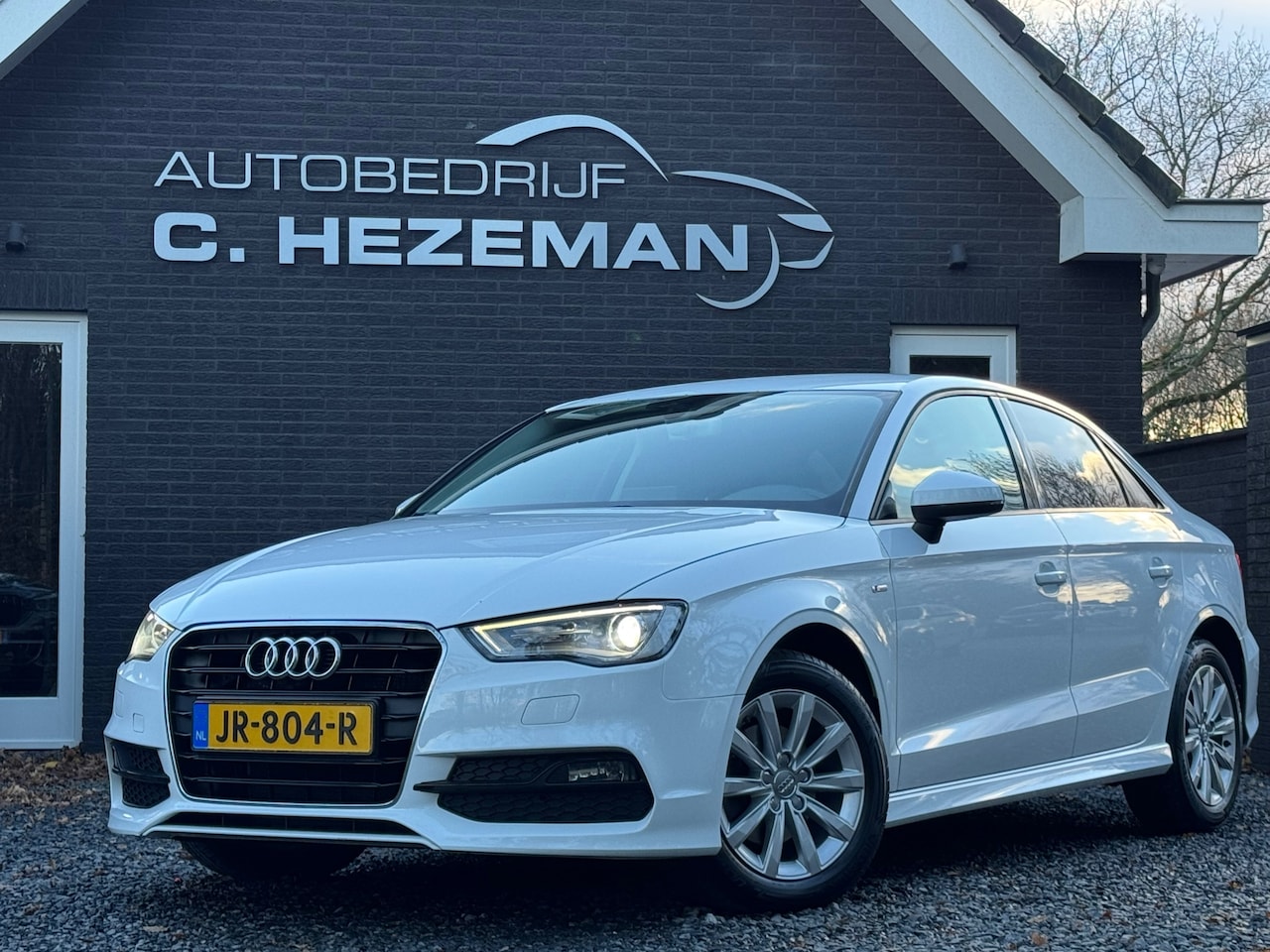 Audi A3 Limousine - 1.4 TFSI S Line Navigatie LED Xenon Cruise Control Climate Control - AutoWereld.nl