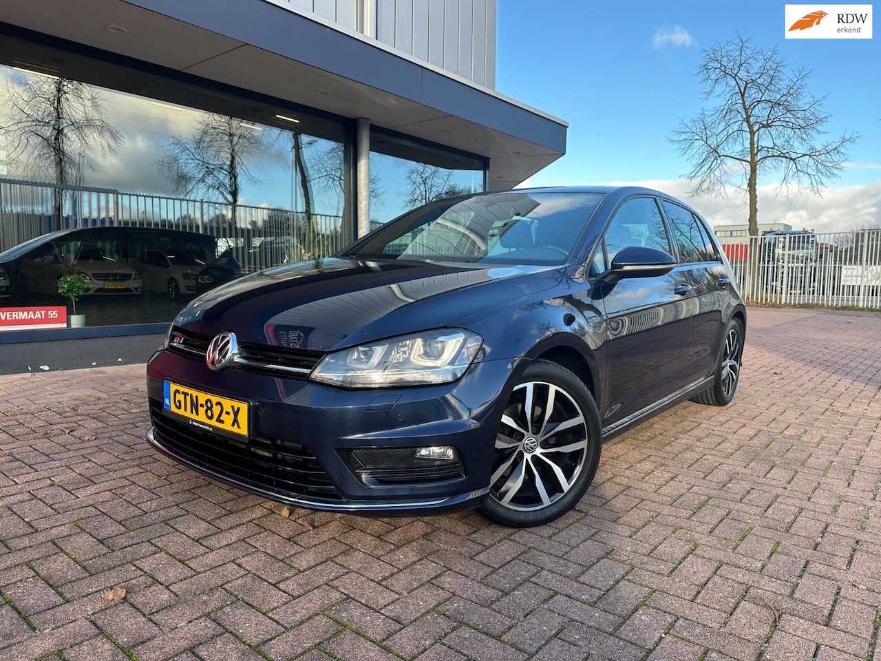 Volkswagen Golf - 1.4 TSI ACT | R-Line | Xenon | Cruise | PDC - AutoWereld.nl