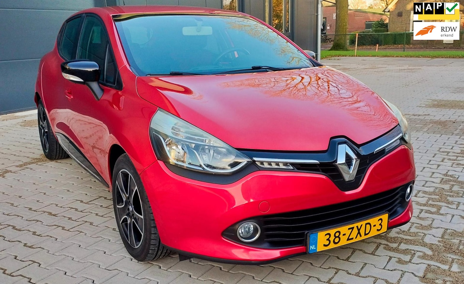 Renault Clio - 0.9 TCe Expression 0.9 TCe Expression - AutoWereld.nl