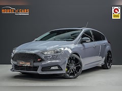 Ford Focus - 2.0 250pk ST-2 |schuif/kantel dak|Apple Carplay & Android|Sony|Bi-xenon|cruise control|nav