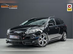 Ford Focus Wagon - ST-2 2.0 250pk PERFORMANCE PACK |Maxton|Bi-xenon|BLIS|navi|bluetooth|parkeersensoren en ca