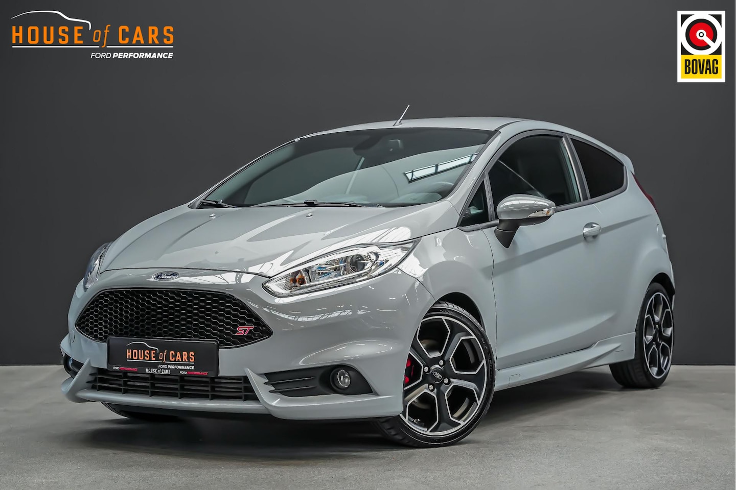 Ford Fiesta - 1.6 200pk ST-200 |camera|navigatie|keyless|winterpakket|Sony|inklapbare spiegels| - AutoWereld.nl