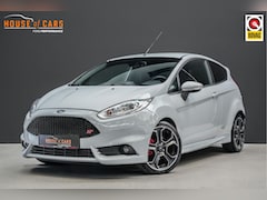 Ford Fiesta - 1.6 200pk ST-200 |navigatie|keyless|camera|cruise control|winterpakket|