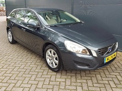 Volvo V60 - 1, 6D2/automaat/navi/bluetoo/airco/cruise/onderhoud