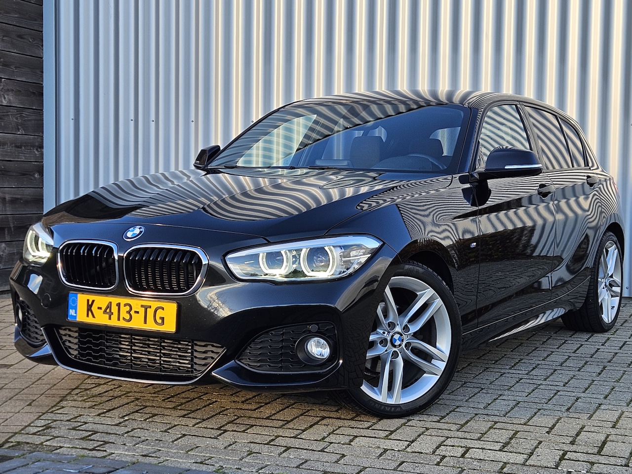 BMW 1-serie - 116i M Sport /Stoelverwarming/LED/Cruise/PDC! - AutoWereld.nl