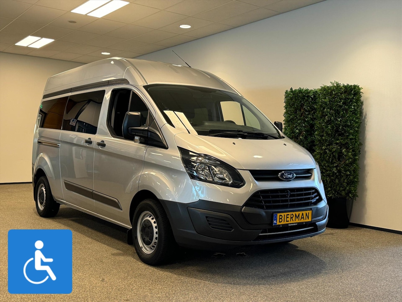 Ford Transit Custom - L2H2 Rolstoelbus 3+1 - AutoWereld.nl