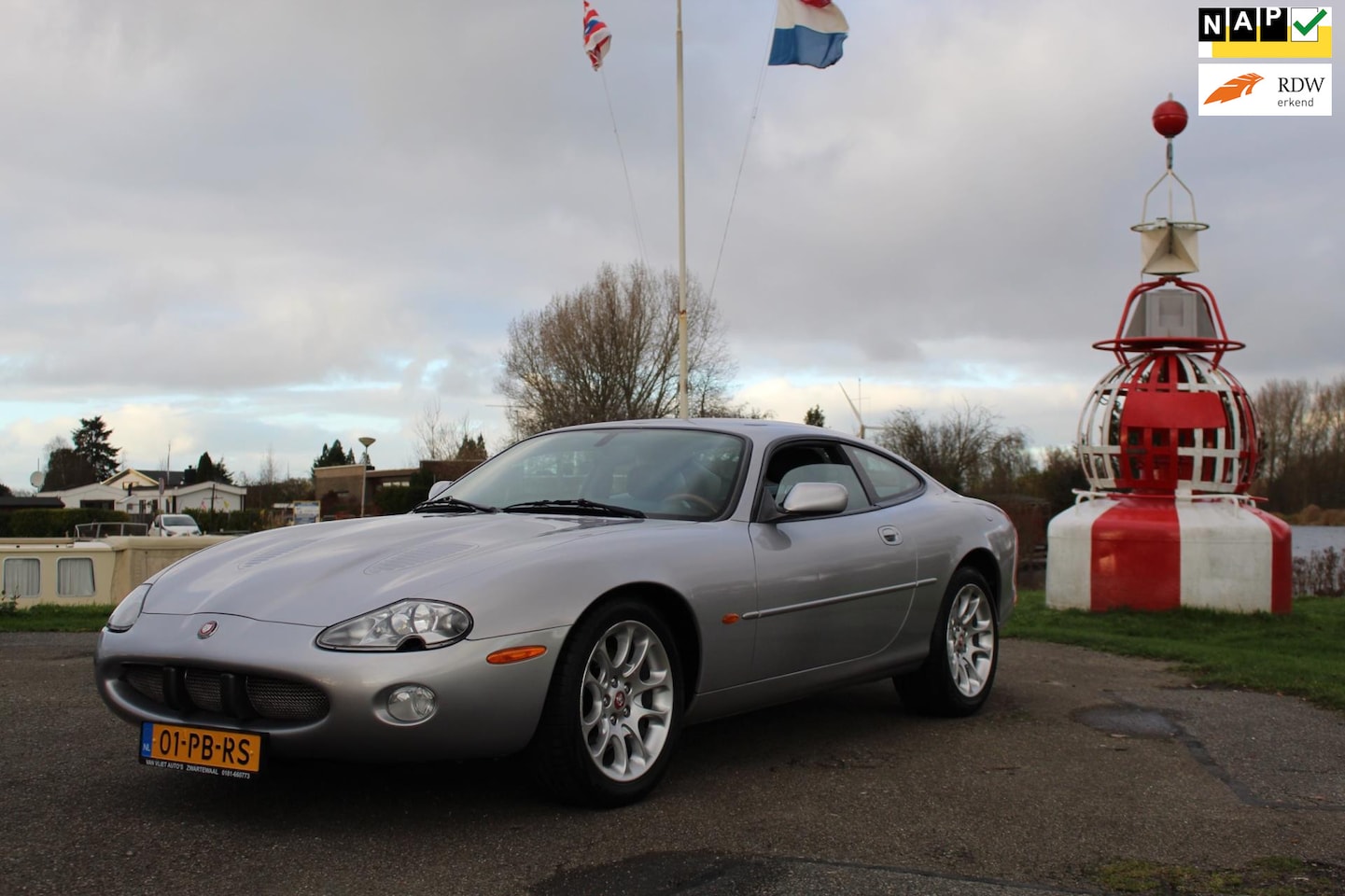 Jaguar XKR - 4.0 V8 Coupé *Zeer nette auto ! - AutoWereld.nl