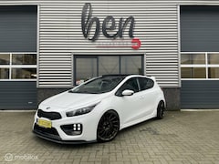 Kia Cee'd - 1.6 T-GDi GT 204PK Alcantara Pano BOMVOL