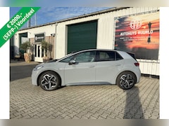 Volkswagen ID.3 - First Plus 58 kWh 2000 subsidie €15513 NETTO velgen trekhaak