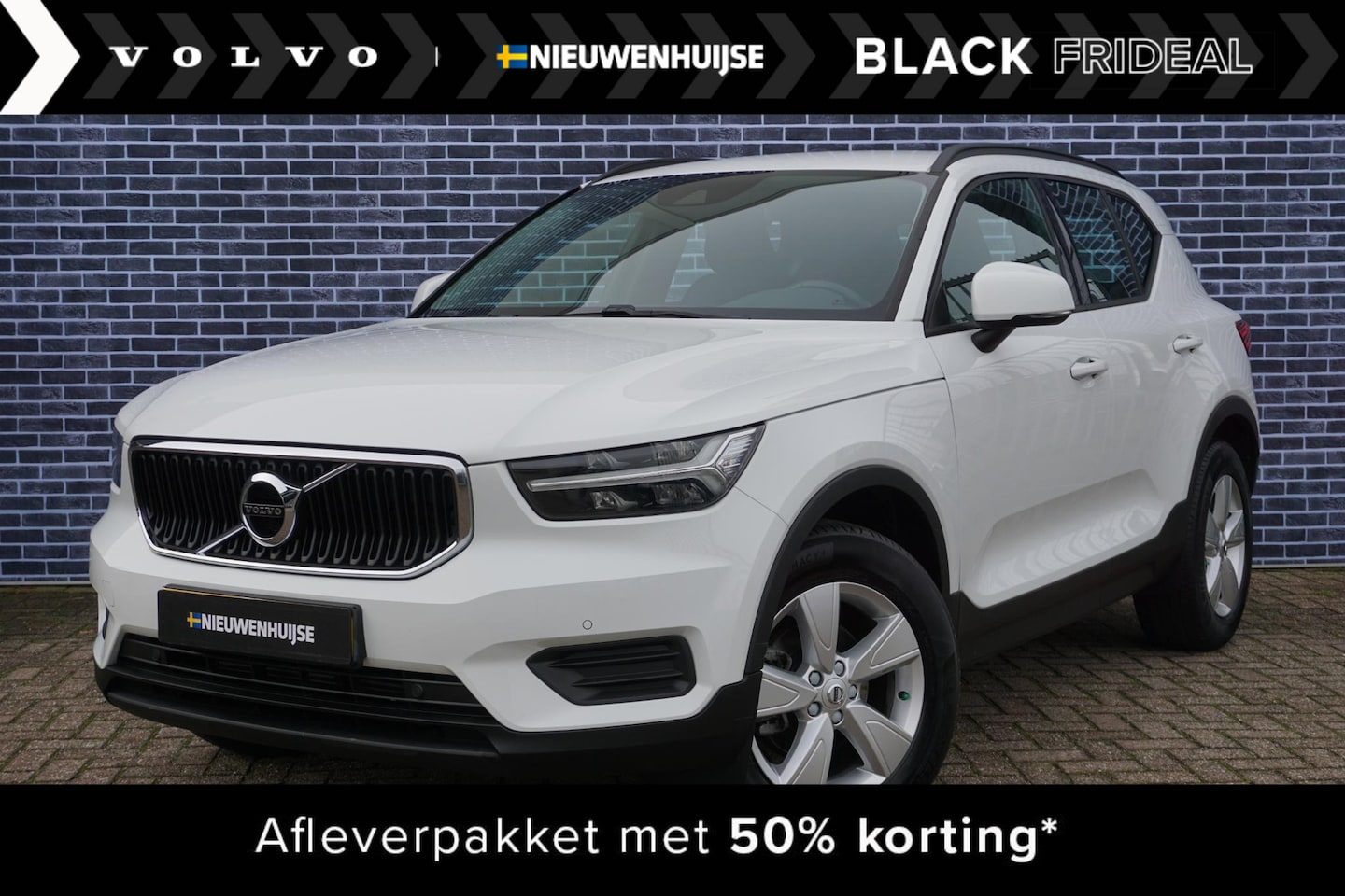 Volvo XC40 - 1.5 T2 Momentum Core | Trekhaak | Navigatie | LED | Camera | - AutoWereld.nl