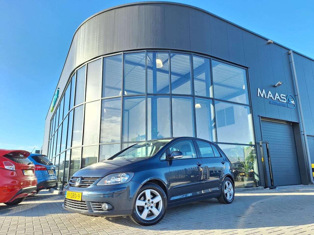 Volkswagen Golf Plus - 1.6 Sportline | Dealer onderhouden - AutoWereld.nl