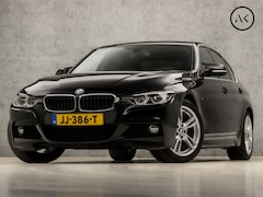 BMW 3-serie - 318i M Sport Automaat (GROOT NAVI, M PAKKET, CLIMATE, GETINT GLAS, ALCANTARA SPORTSTOELEN,