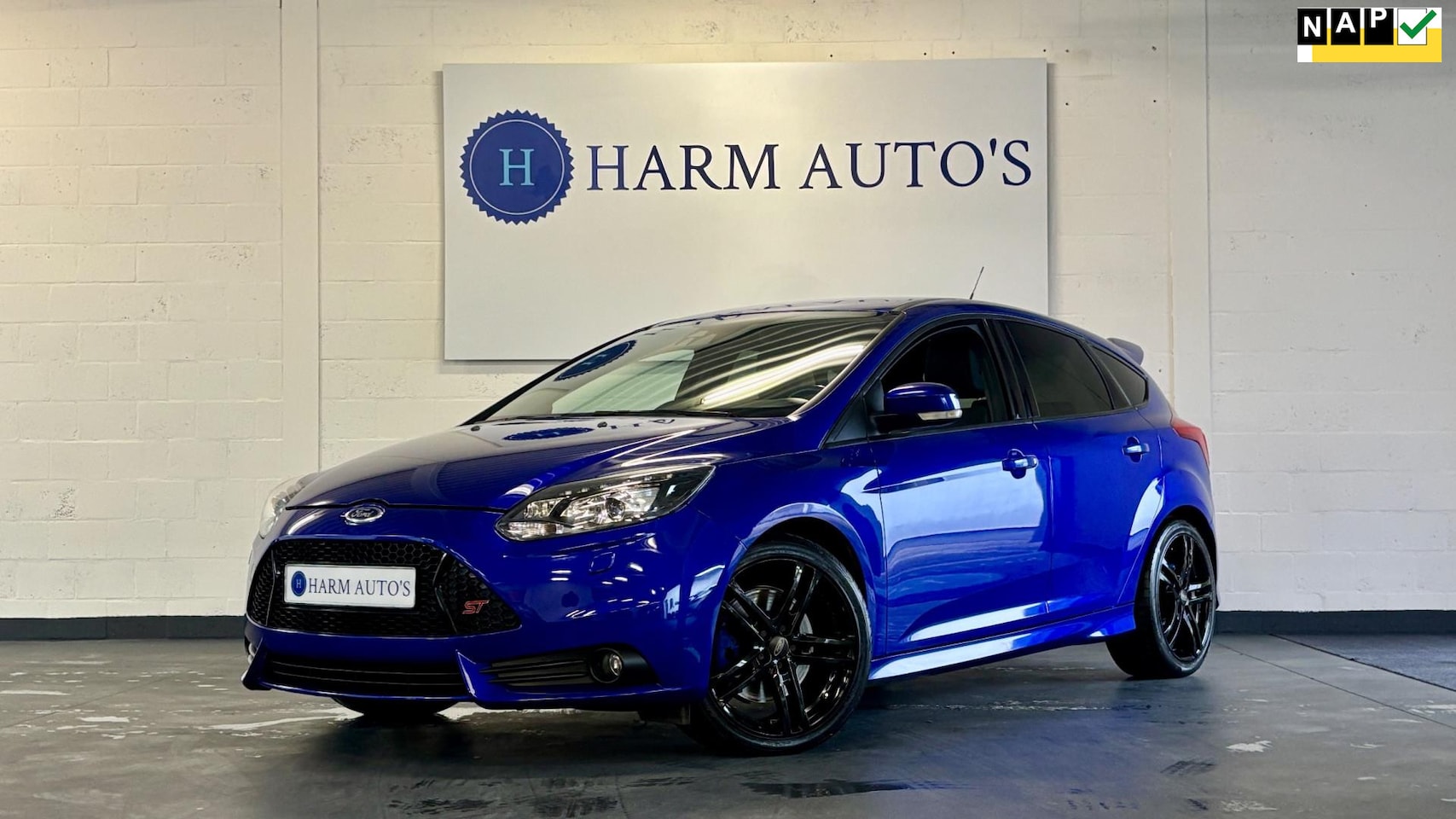 Ford Focus - 2.0 EcoBoost ST-3 250pk Navi/CAM/Volleer/Cruise/Xenon - AutoWereld.nl