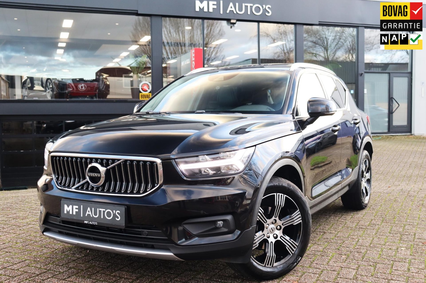 Volvo XC40 - 1.5 T3 Inscription Aut 163PK|Pano|Leder|Camera|Blis|Winter Pakket - AutoWereld.nl