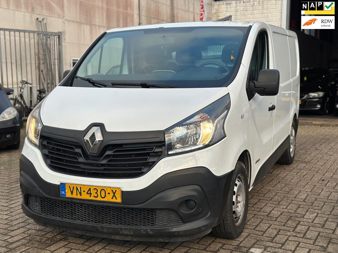 Renault Trafic - 1.6 dCi T27 L1H1 Comfort Energy Bj:2015 Airco|CruiseControl|NAP - AutoWereld.nl