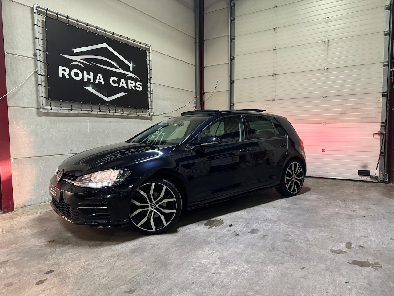 Volkswagen Golf - 1.5 TSI R Line Highline automaat pano - AutoWereld.nl