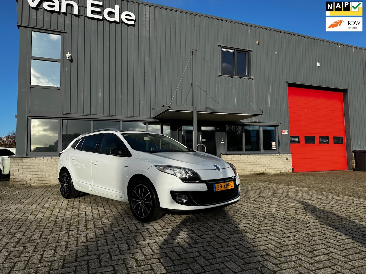 Renault Mégane Estate - 1.5 dCi Bose Navi Cruise Pano - AutoWereld.nl