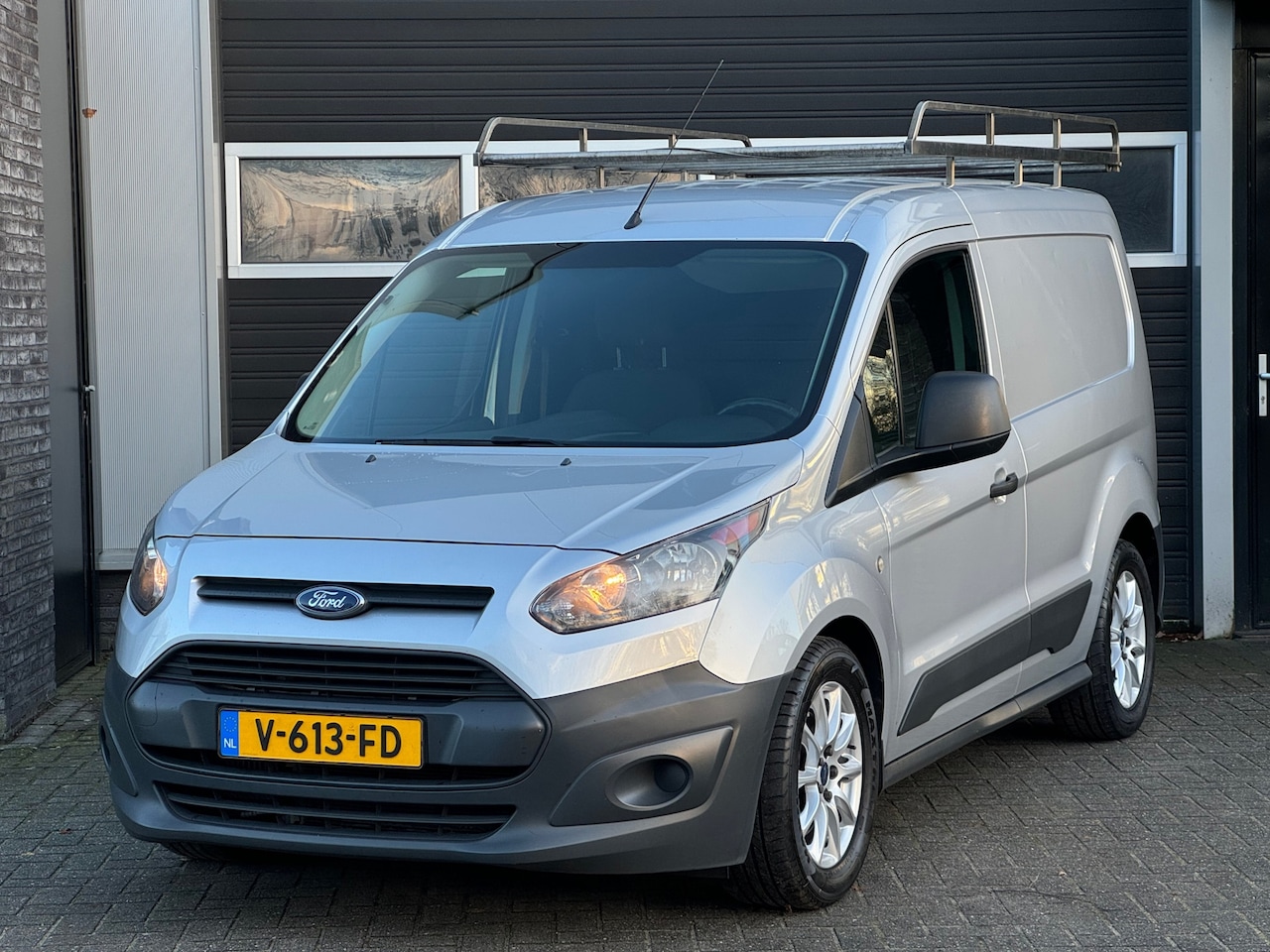 Ford Transit Connect - 1.5 TDCI L1 Economy Edition Airco, Camera, NAP - AutoWereld.nl