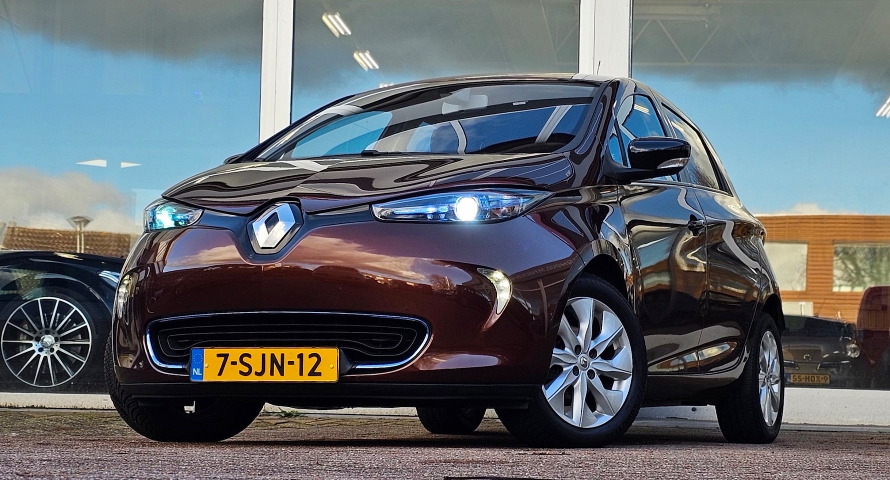 Renault Zoe - Q210 Zen Quickcharge 22 kWh (ex Accu) 3e Eigenaar Mooi! - AutoWereld.nl