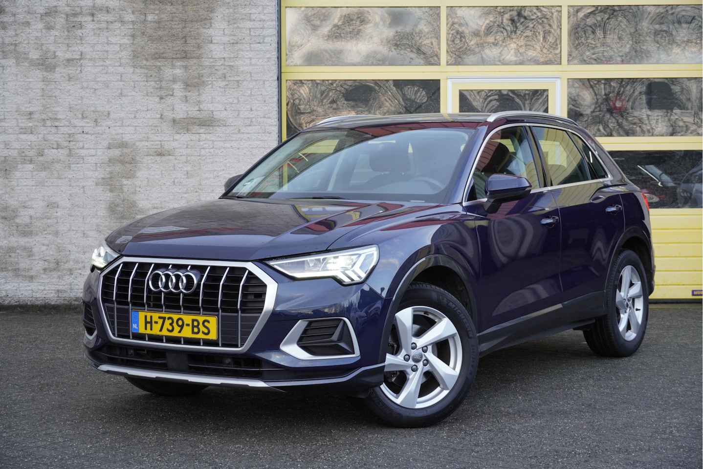 Audi Q3 - 35 TFSI 150PK! Automaat Pro Line Business BJ2020 Lmv 18" | Led | Pdc | Navi | Panoramadak - AutoWereld.nl