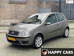 Fiat Punto - 1.4-16V Young, AIRCO NIEUWE APK