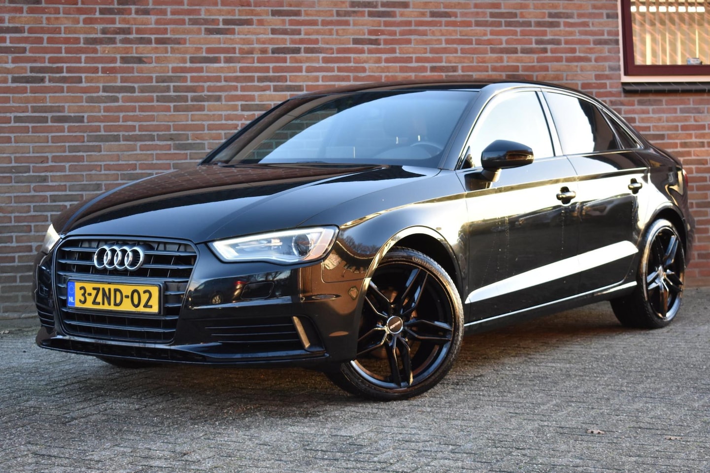 Audi A3 Limousine - 1.6 TDI Ambiente Pro Line Plus '15 Xenon Clima Cruise - AutoWereld.nl